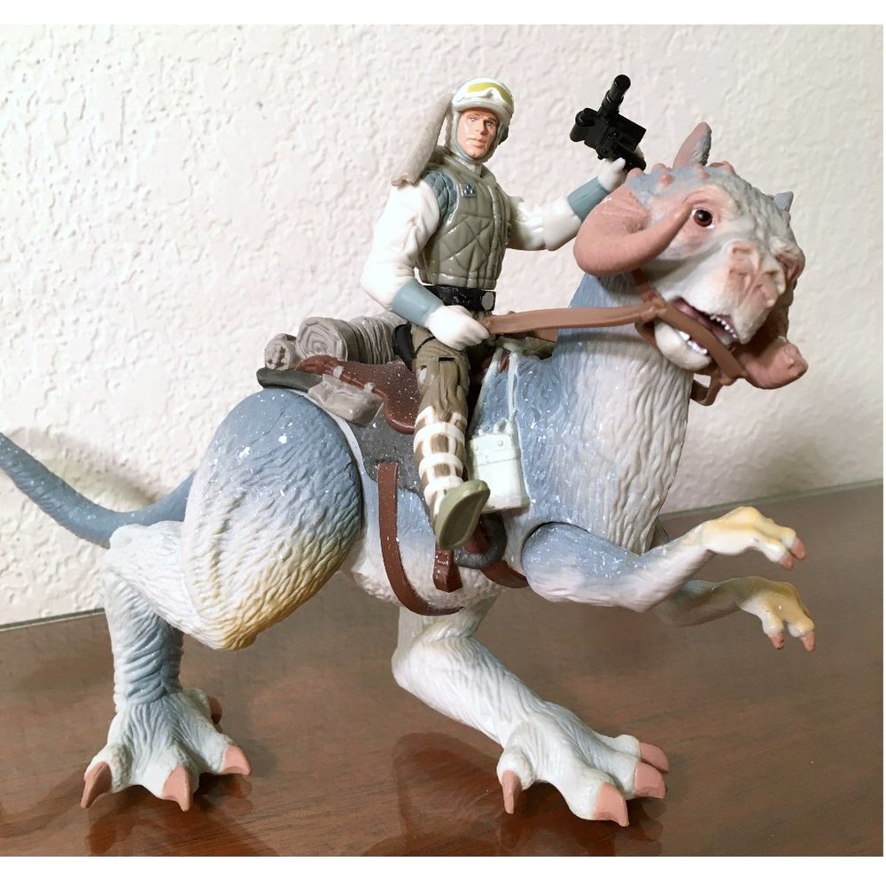 1997 Star Wars Luke Skywalker & Tauntaun Figure